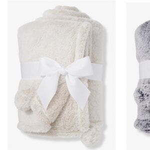 New Limited Edition Plush Throw Blanket With Pom Details -Ivory